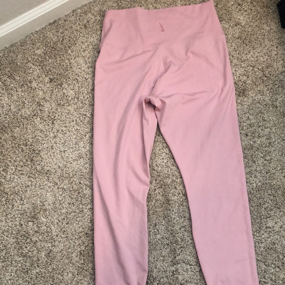 Nike Women’s Yoga High-Waisted 7/8 Leggings | Nike Leggings | Pink Nike Leggings - Picture 7 of 7